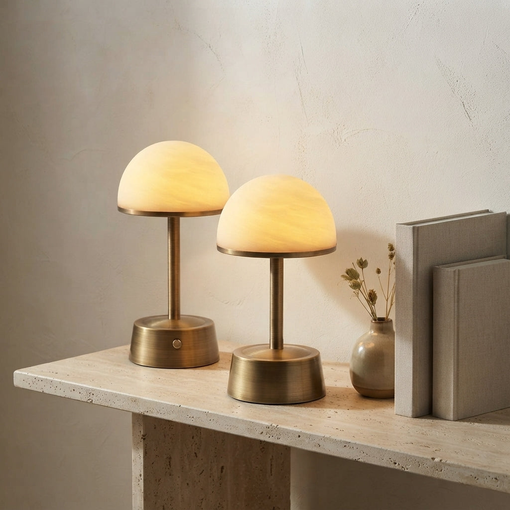 Lampe à poser champignon effet albâtre sans fil rechargeable Dorure – mise en situation (visuel d’ambiance)
