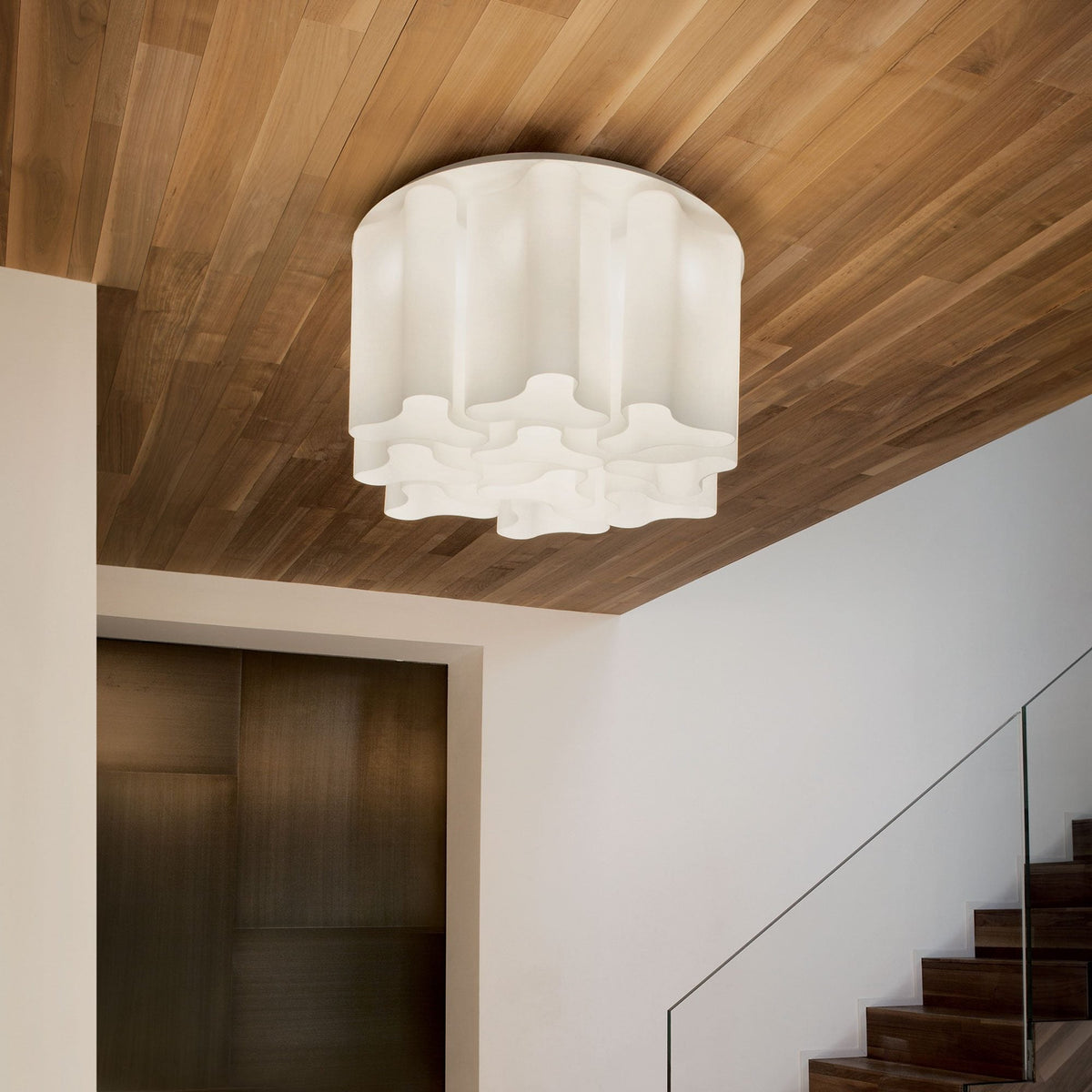 Lustre plafonnier à dix lumières en verre soufflé blanc Nocturi – vue 3