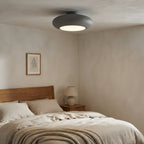 Plafonnier soucoupe en aluminium gris Bellora – mise en situation (visuel d’ambiance)