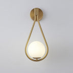 Applique murale goutte dorée et globe blanc Larme – vue 4