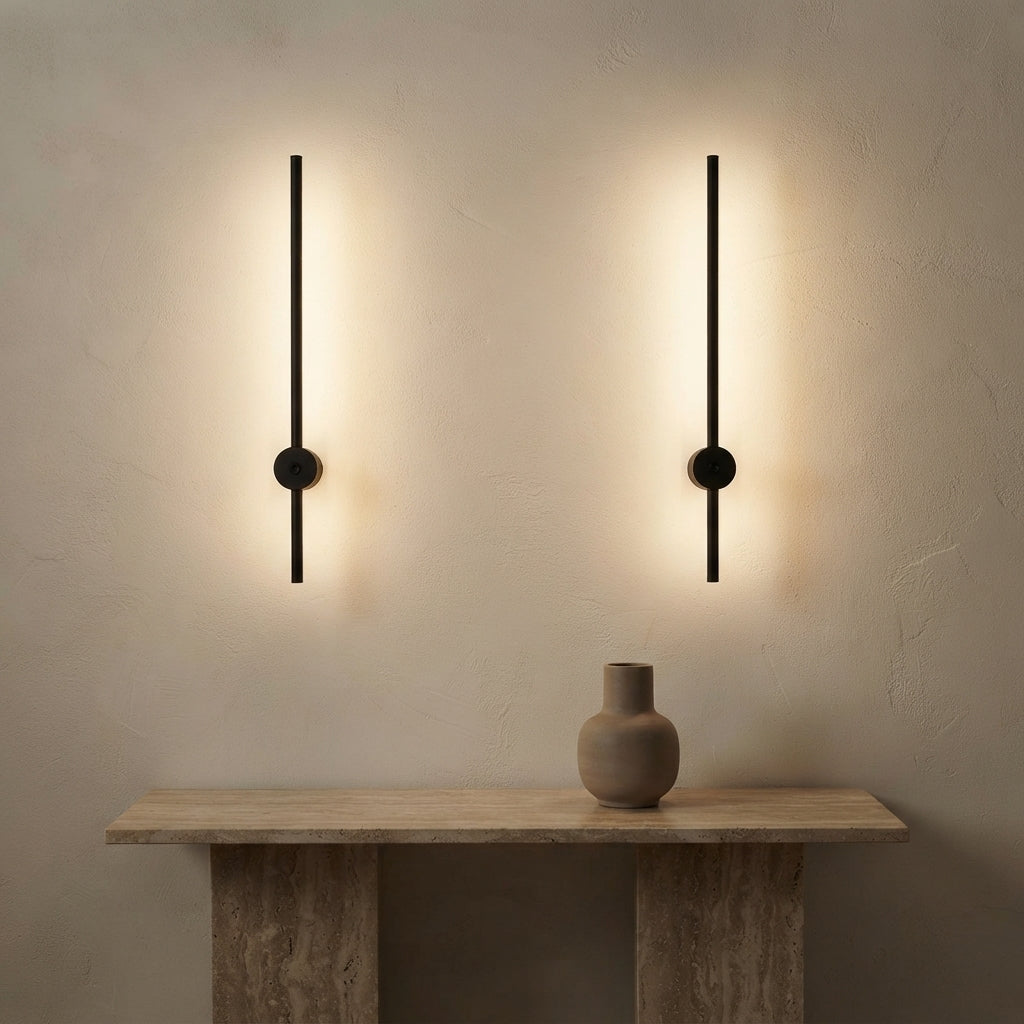 Applique murale linéaire noire sans fil rechargeable Antenne – mise en situation (visuel d’ambiance)