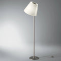 Lampadaire tige argentée abat-jour blanc incliné Dais