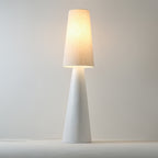 Lampadaire conique blanc à haut abat-jour Flûte