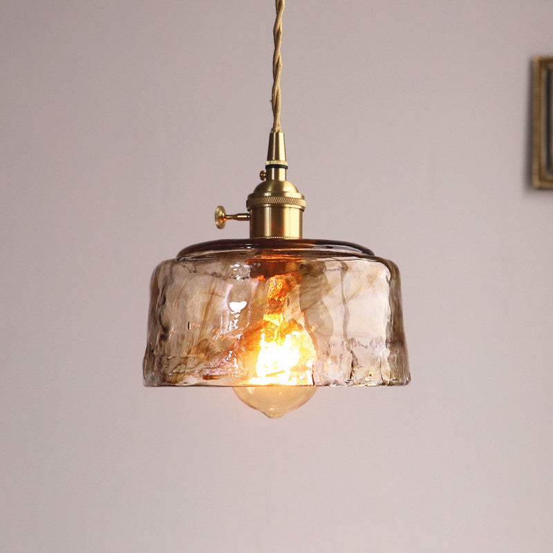 Suspension en verre ambré martelé douille dorée Fauve