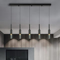Suspension en verre cinq tubes noirs sur rampe Harpe