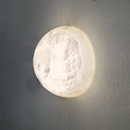 Applique murale ronde en albâtre relief lunaire Albédo