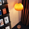 Lampadaire dôme ambré tige argentée Été