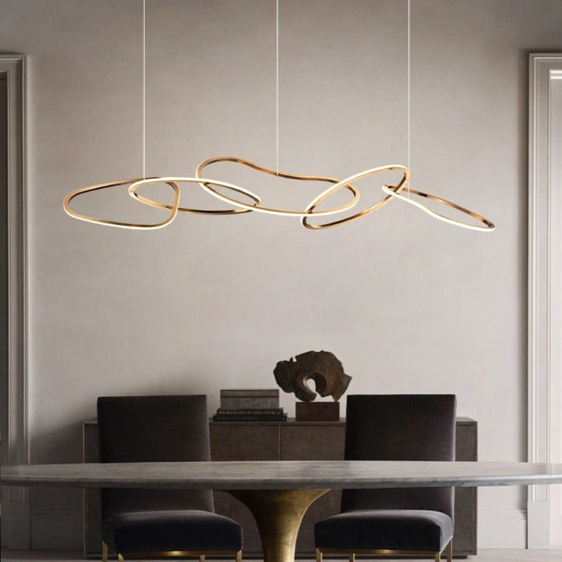 Lustre cinq lignes dorées entrelacées Sillage – vue 5