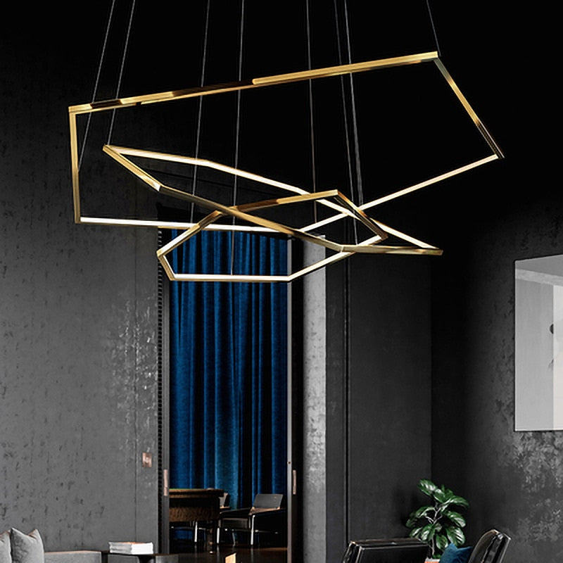 Lustre trois hexagones dorés entrelacés Triade, finition dorée – vue 4