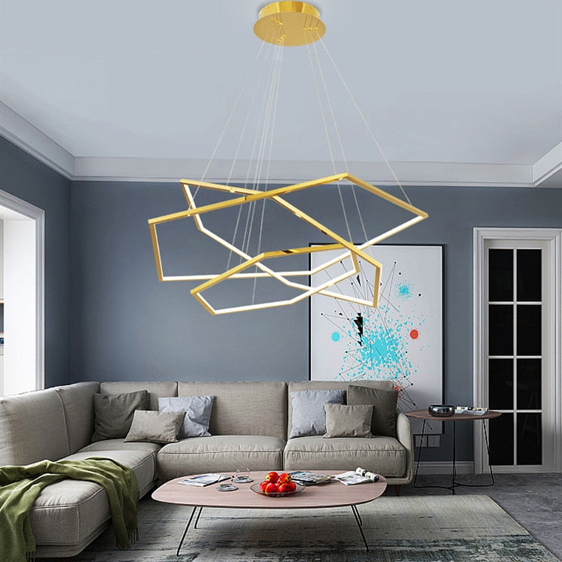 Lustre trois hexagones dorés entrelacés Triade, finition dorée