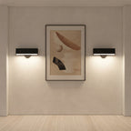 Applique murale plate noire sans fil rechargeable Carreau – mise en situation (visuel d’ambiance)
