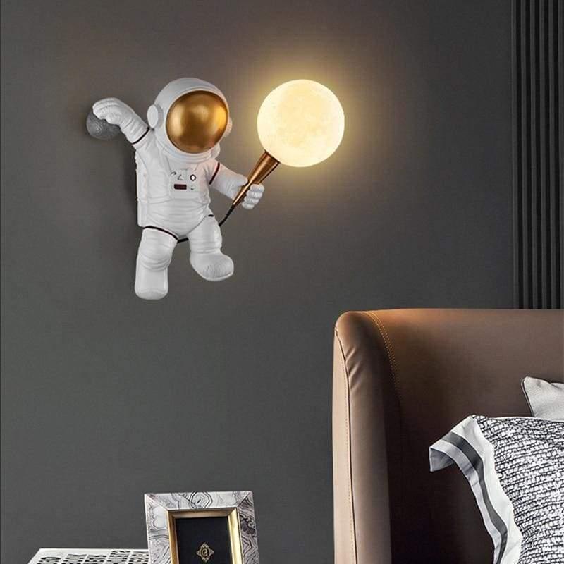 Applique murale astronaute et lune Odyssée, finition blanc et or
