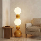 Lampadaire boule en verre à sphères empilées Enfilade – mise en situation (visuel d’ambiance)