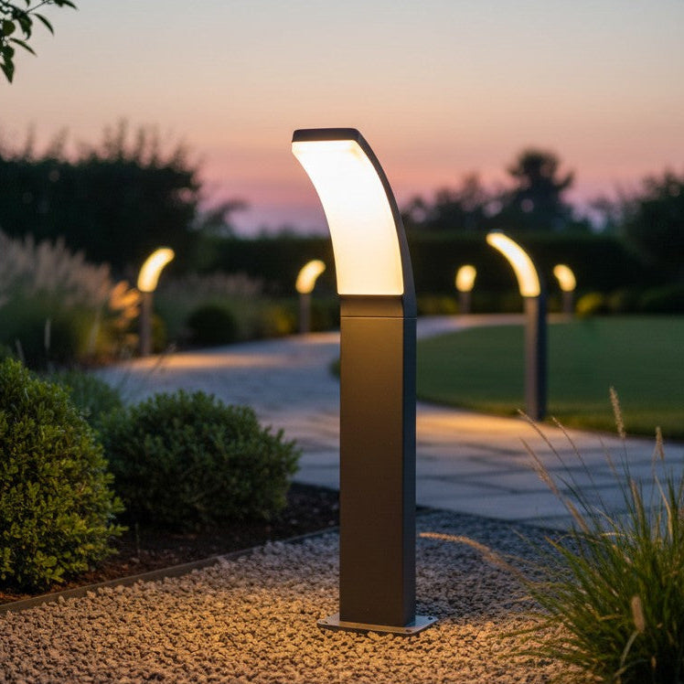 Borne d'extérieur LED tête courbée avec télécommande Nocelia