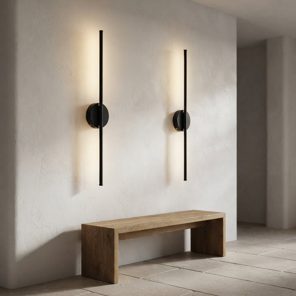 Applique murale linéaire noire sans fil rechargeable Calame – mise en situation (visuel d’ambiance)