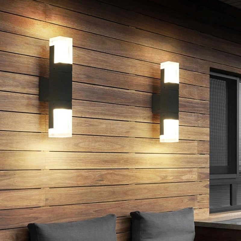 Applique d'extérieur allongée noir et blanc à détecteur Mirador – vue 3