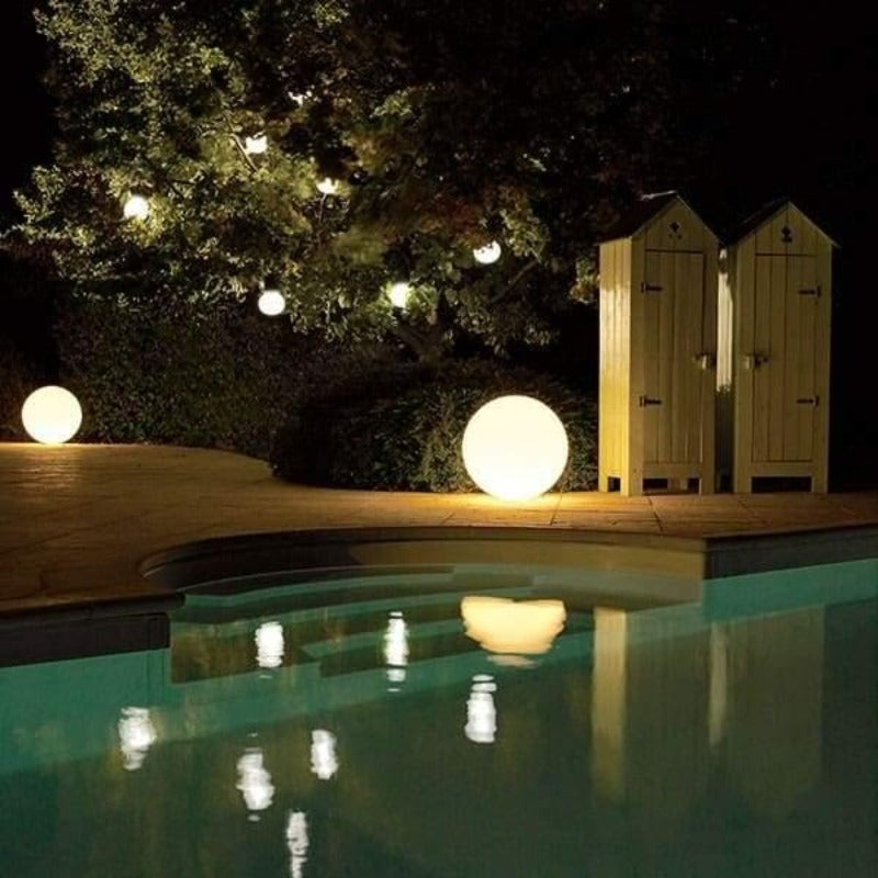 Lampe à poser d'extérieur sphère lumineuse blanche Nymphéa