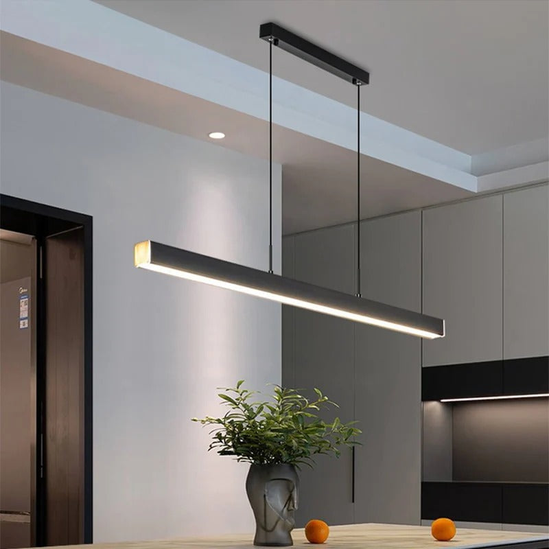 Lustre linéaire en métal noir suspendu par fils fins Traverse, finition noire – vue 3