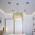 Suspension boule en plumes blanches Sylphe, finition blanche